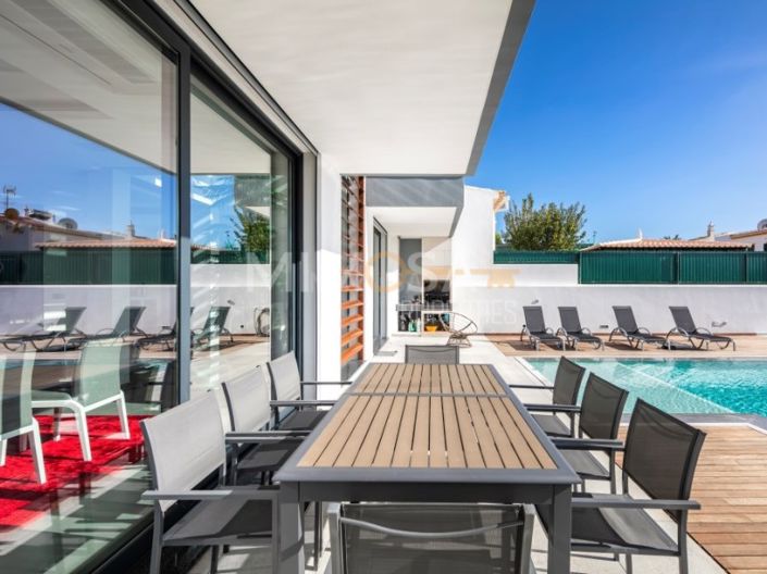 Image No.6-3 Bed House for sale