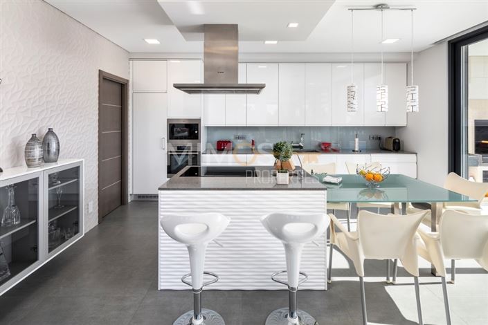 Image No.8-Propriété de 3 chambres à vendre à Estômbar