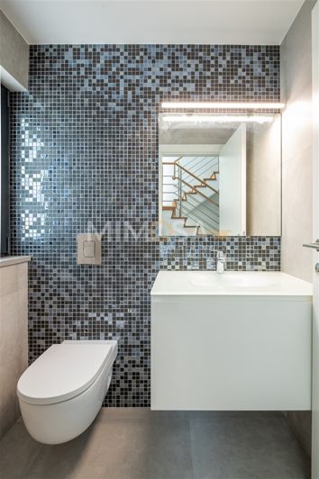 Image No.20-5 Bed House for sale