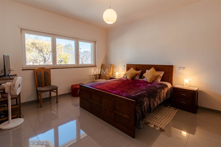 Image No.24-4 Bed House for sale