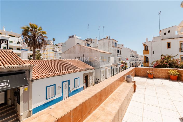 Image No.19-3 Bed House for sale