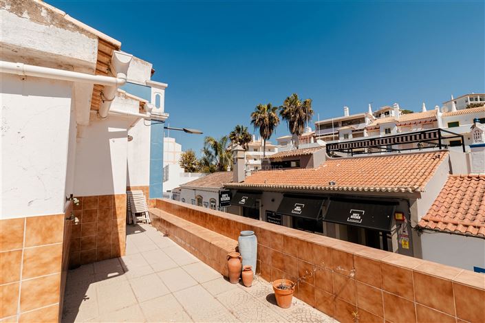 Image No.20-3 Bed House for sale