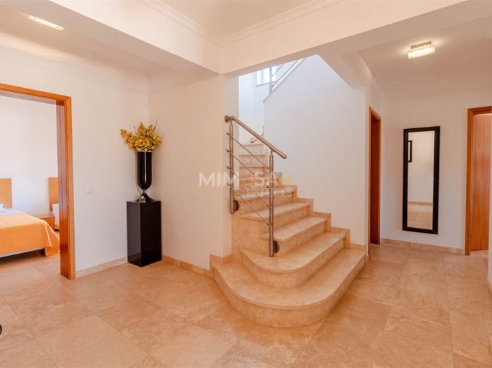 Image No.10-4 Bed House for sale