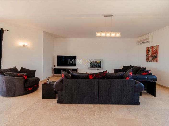 Image No.14-4 Bed House for sale