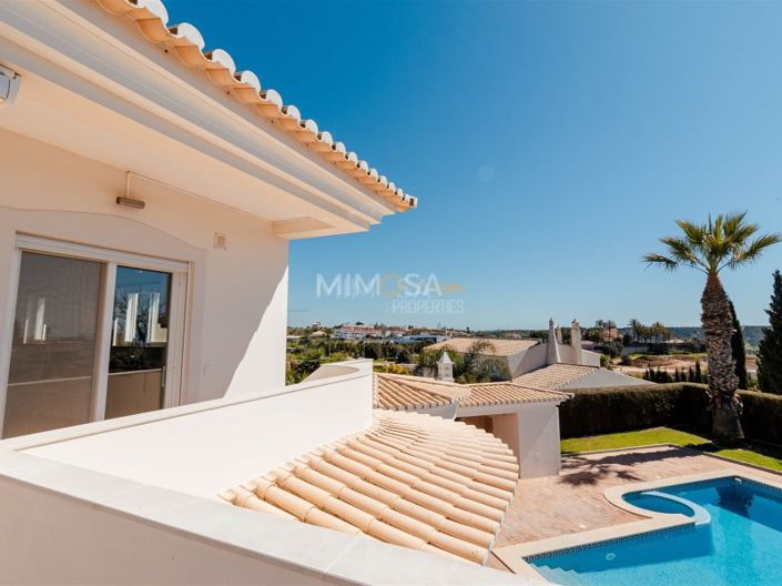 Image No.18-4 Bed House for sale