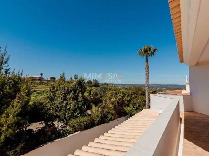 Image No.19-4 Bed House for sale