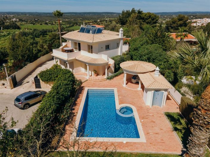 Image No.2-4 Bed House for sale