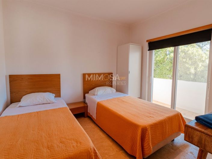 Image No.31-4 Bed House for sale