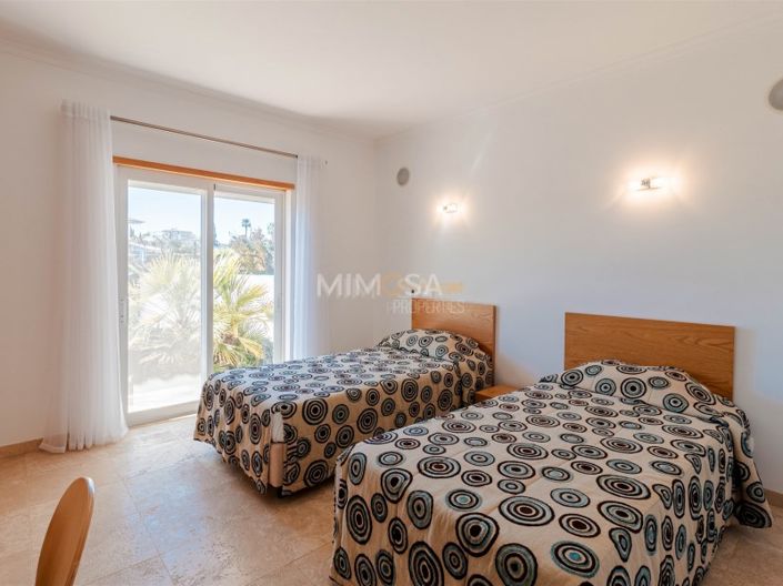Image No.39-4 Bed House for sale