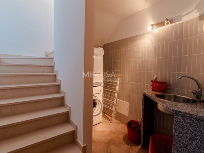 Image No.43-4 Bed House for sale