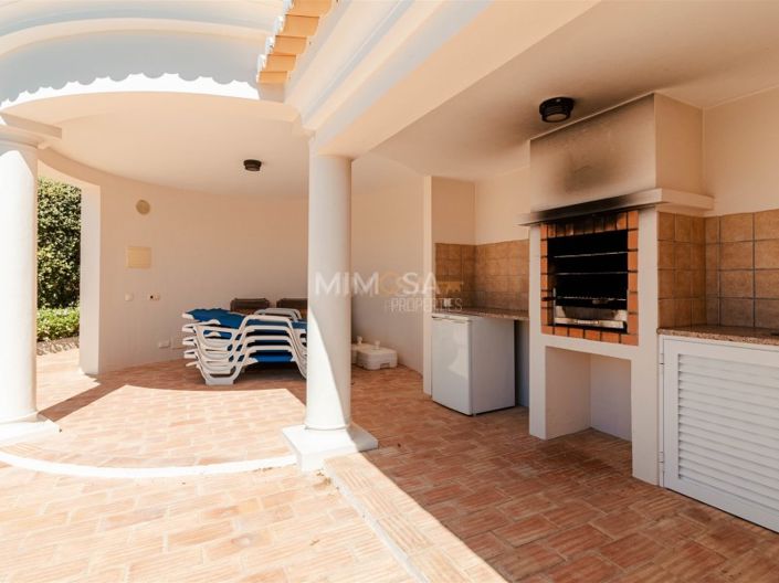 Image No.50-4 Bed House for sale