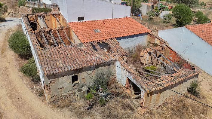 Image No.13-3 Bed Property for sale