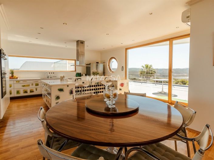 Image No.13-7 Bed House for sale