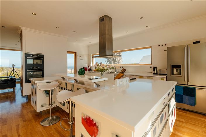 Image No.14-7 Bed House for sale