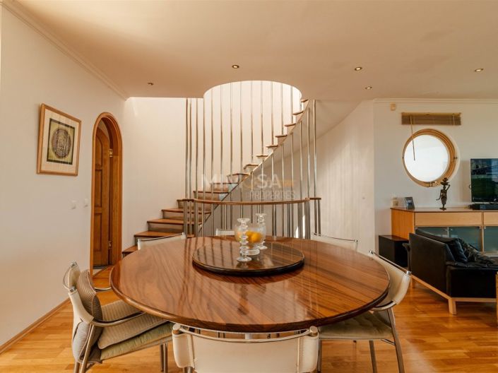 Image No.18-7 Bed House for sale