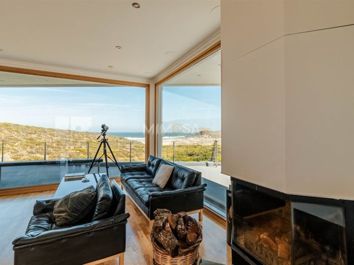 Image No.24-7 Bed House for sale