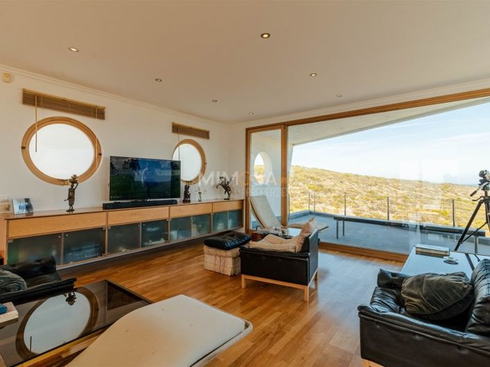 Image No.25-7 Bed House for sale