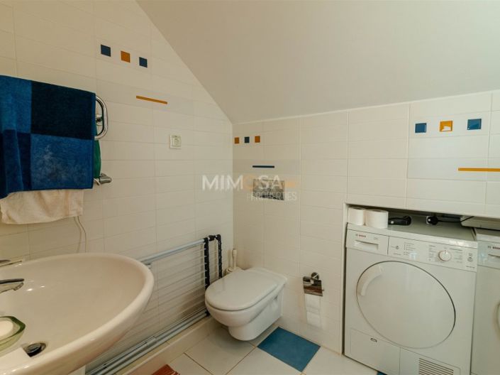 Image No.27-7 Bed House for sale