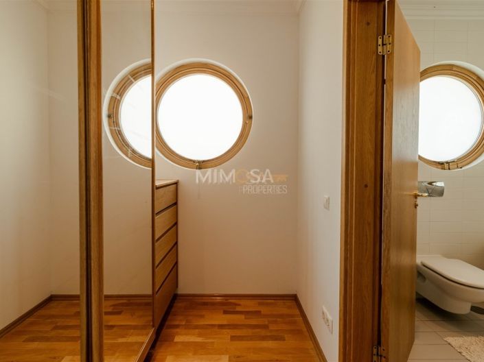 Image No.34-7 Bed House for sale