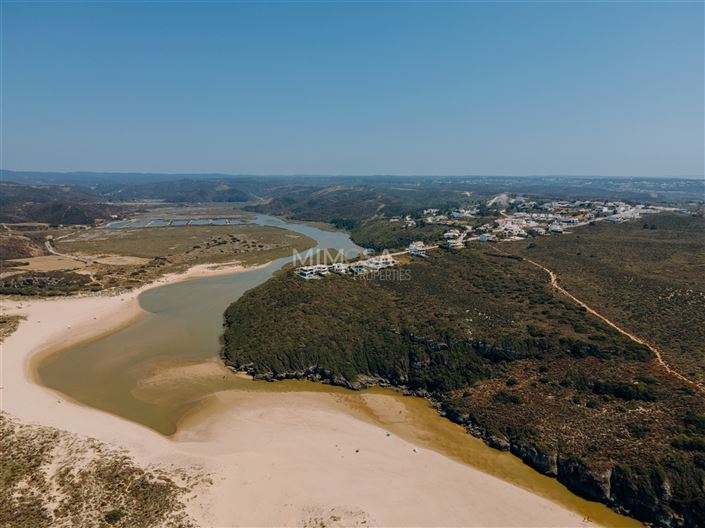 Image No.5-7 Bed House for sale