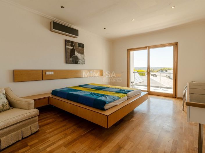 Image No.44-7 Bed House for sale