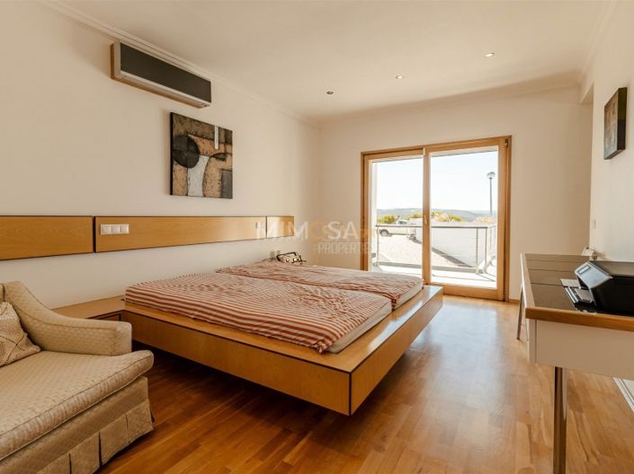 Image No.45-7 Bed House for sale