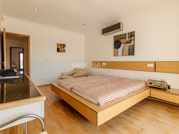 Image No.47-7 Bed House for sale
