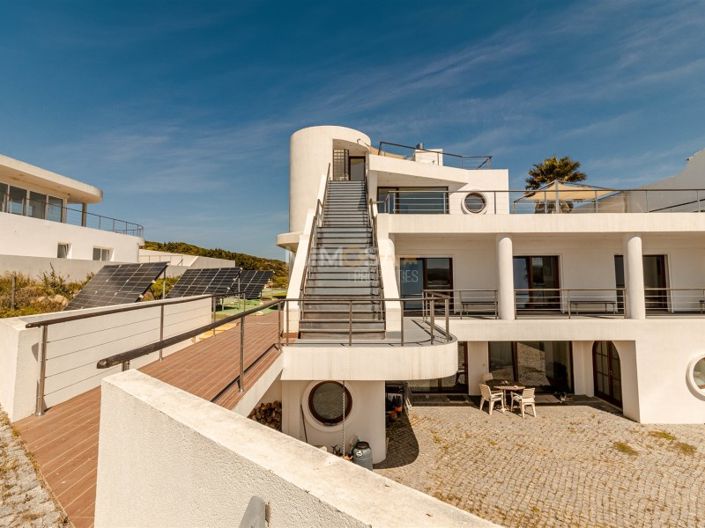 Image No.7-7 Bed House for sale