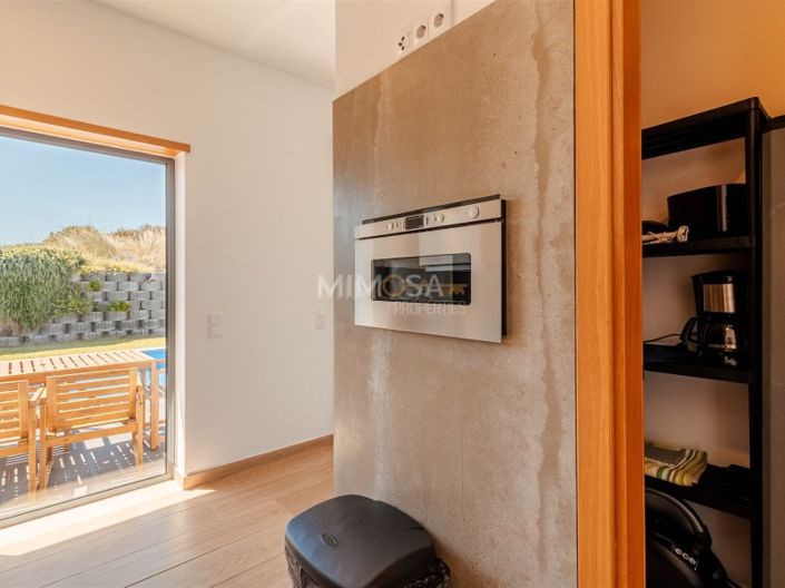 Image No.14-3 Bed House for sale