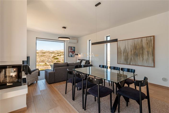 Image No.14-3 Bed House for sale