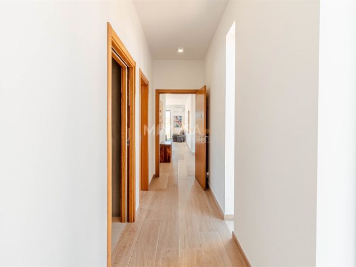 Image No.16-3 Bed House for sale