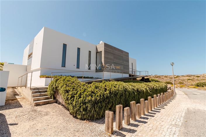 Image No.2-3 Bed House for sale