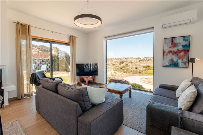 Image No.6-3 Bed House for sale