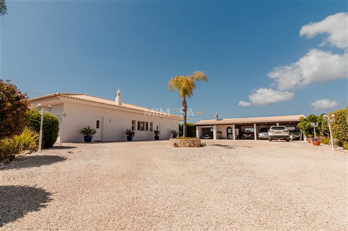 Image No.5-Maison de 4 chambres à vendre à Bensafrim