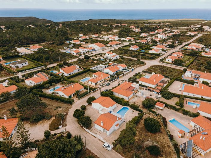 Image No.23-4 Bed House for sale