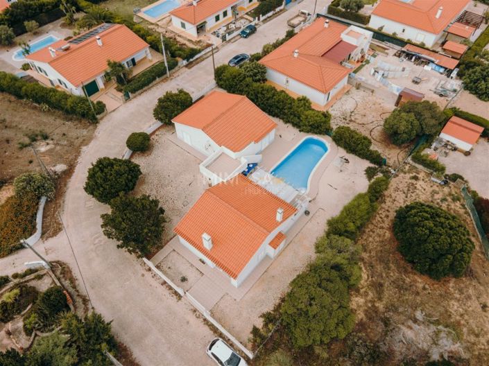 Image No.27-4 Bed House for sale