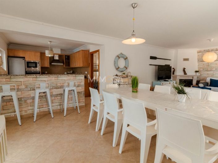 Image No.7-4 Bed House for sale