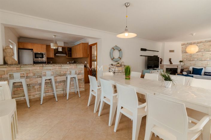 Image No.7-4 Bed House for sale