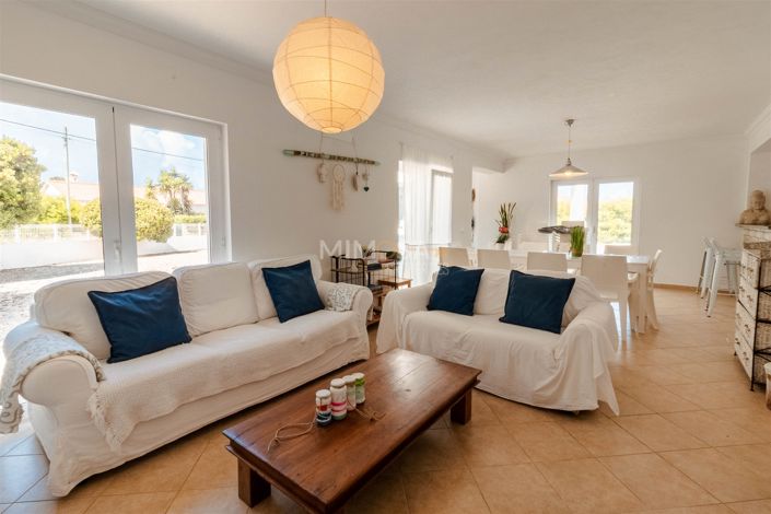 Image No.9-4 Bed House for sale