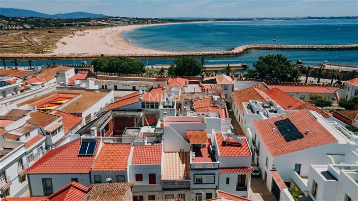 Image No.8-Propriété de 2 chambres à vendre à Lagos