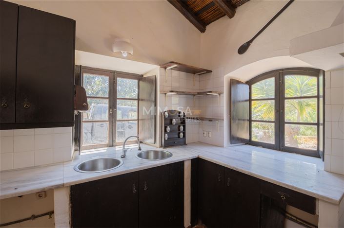 Image No.5-3 Bed Farmhouse for sale