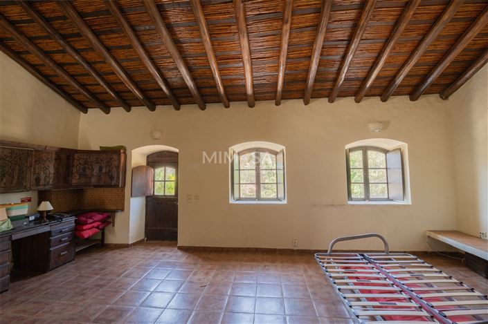 Image No.9-3 Bed Farmhouse for sale