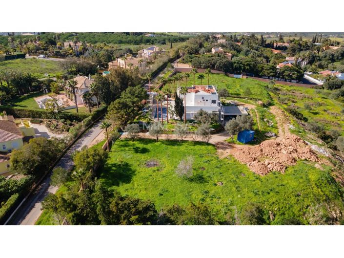 Image No.16-4 Bed House for sale