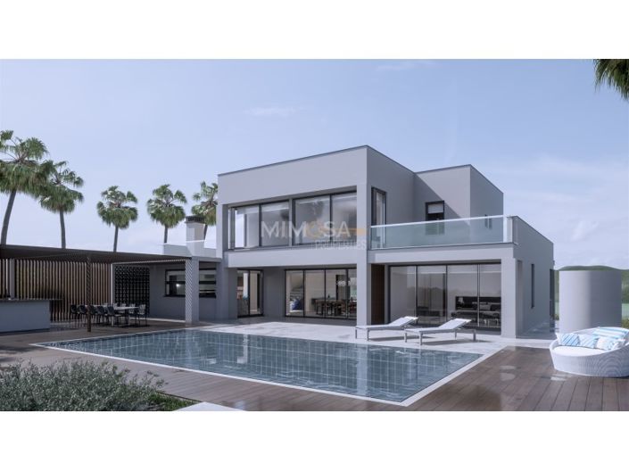 Image No.8-4 Bed House for sale