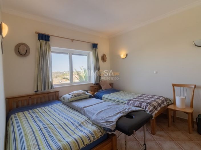 Image No.13-3 Bed Apartment for sale