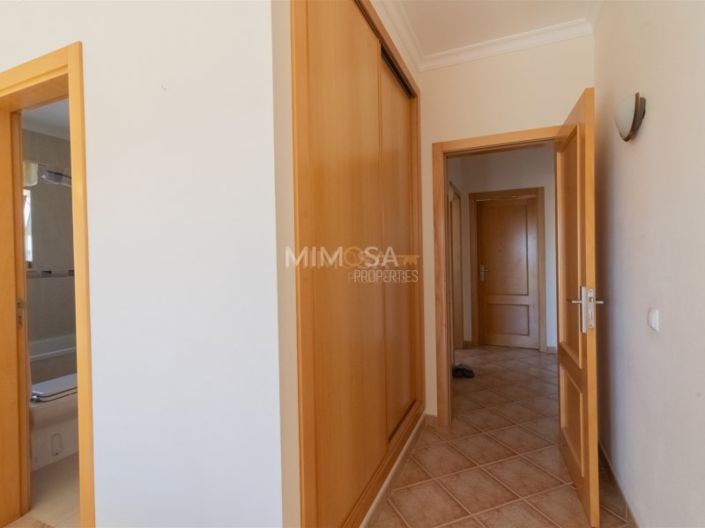 Image No.18-3 Bed Apartment for sale