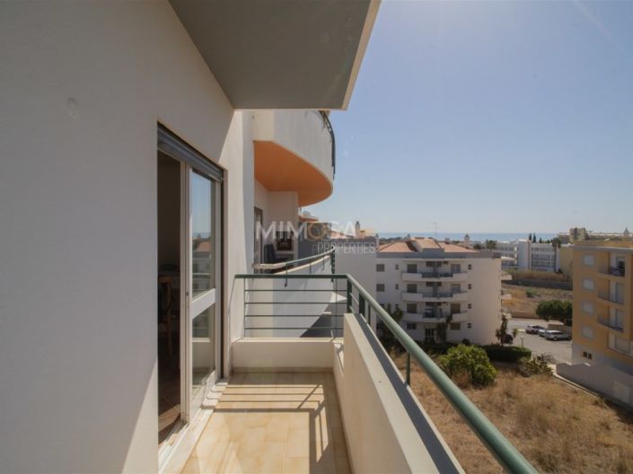 Image No.21-3 Bed Apartment for sale
