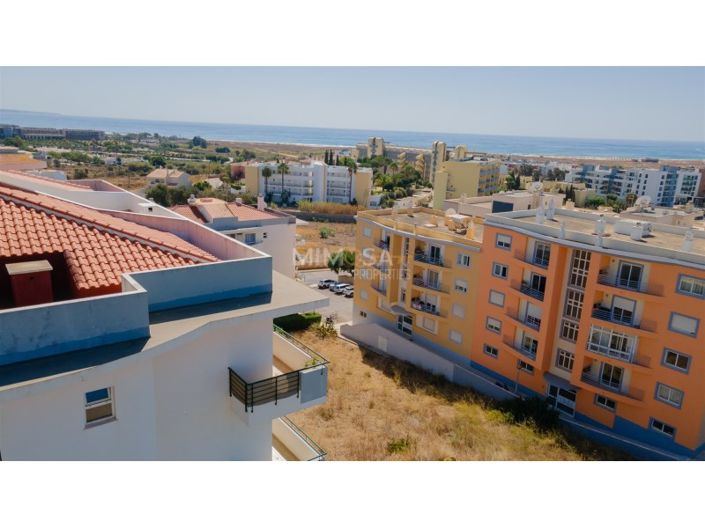Image No.25-3 Bed Apartment for sale