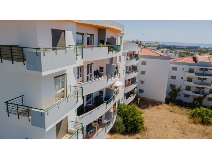 Image No.26-3 Bed Apartment for sale