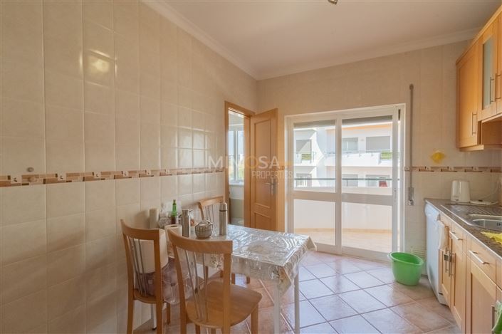 Image No.6-Appartement de 3 chambres à vendre à Lagos